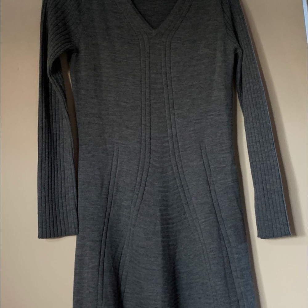 Elegant Gray Knit Dress